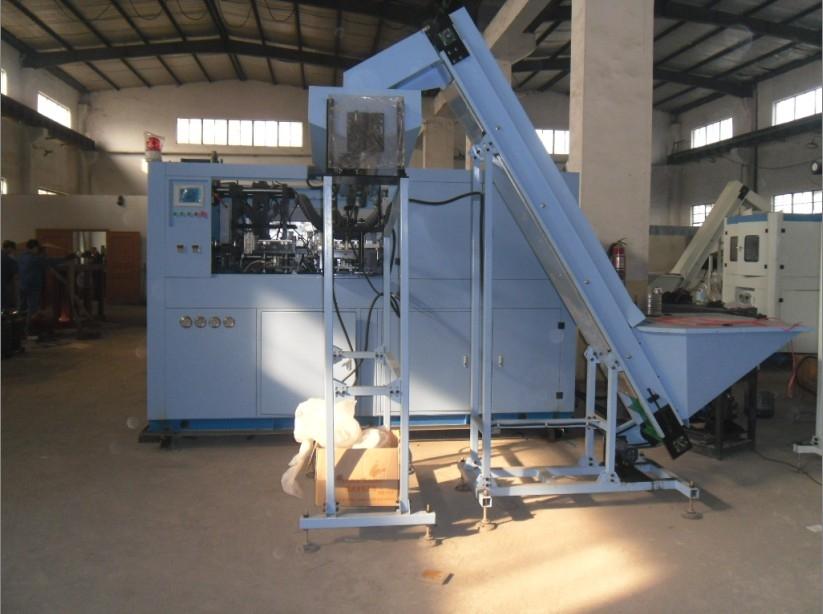 PET Stretch Blow Molding Machine